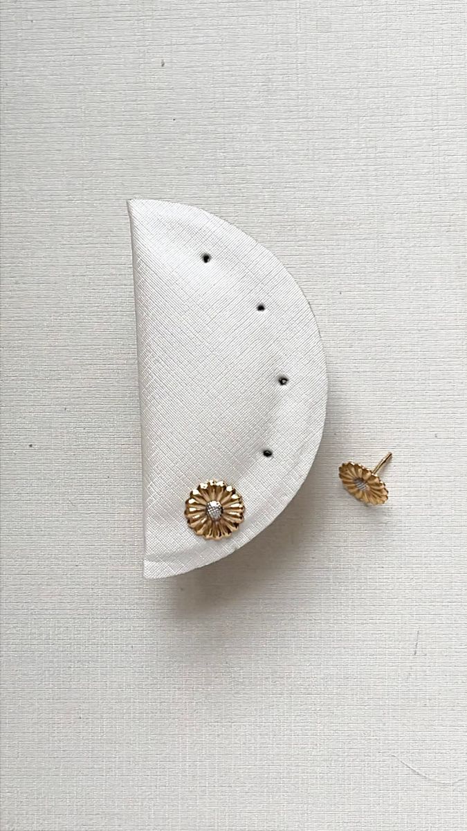 Margarida Simples Banhado a Ouro 18k