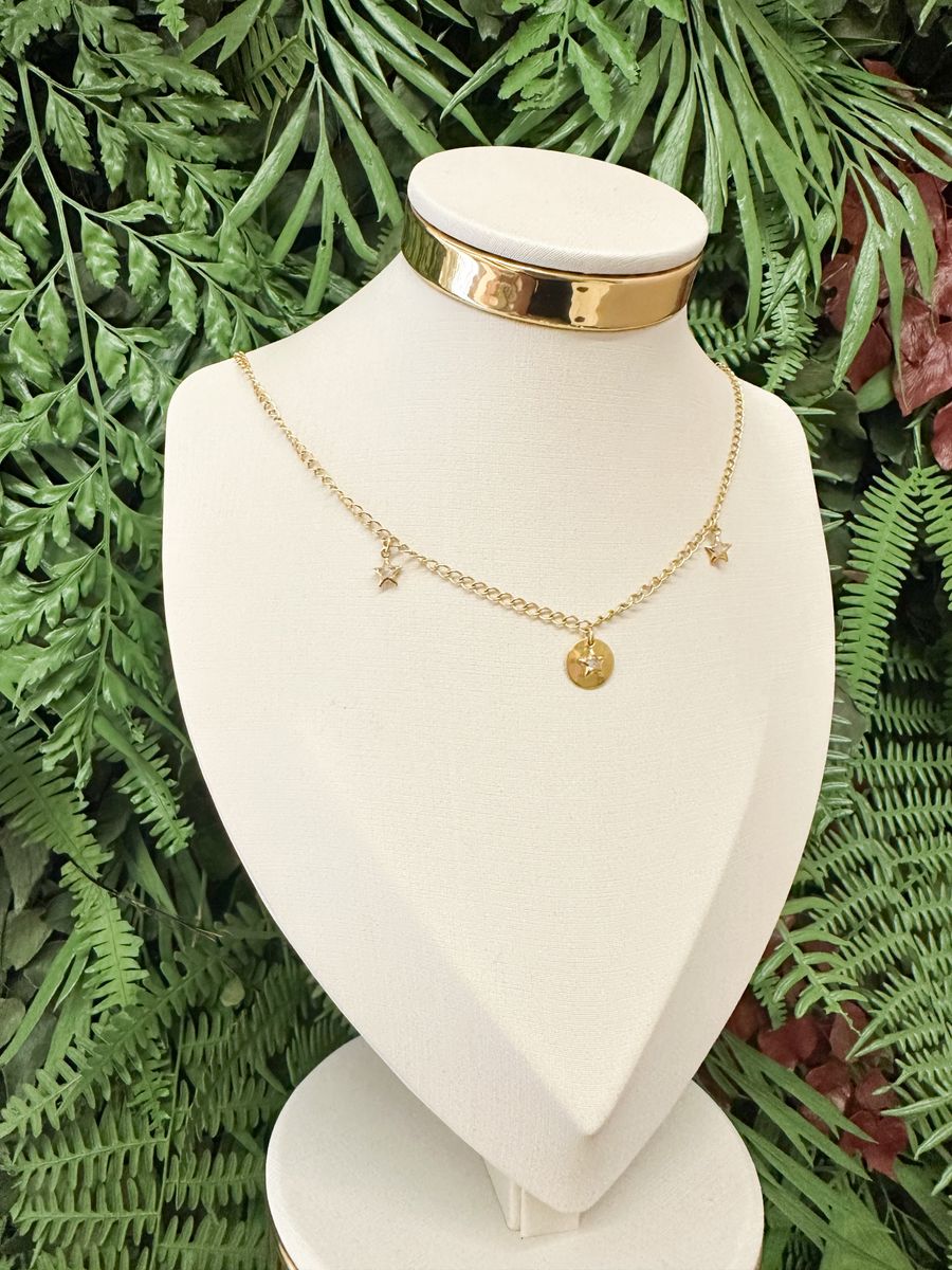 Colar Medalha de Estrela com Penduradas Ouro 18 k