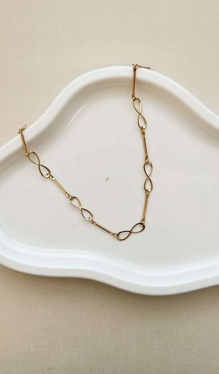 Colar  Elos Infinitos Banho Ouro 18k