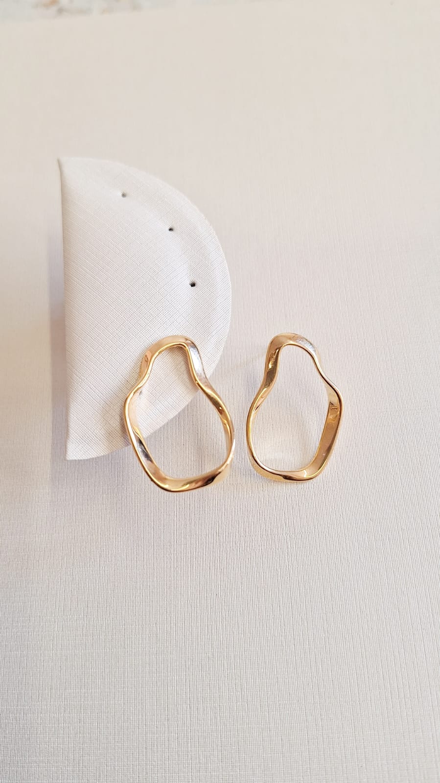 Espelho Orgânico Médio Moldurado Ouro 18 k