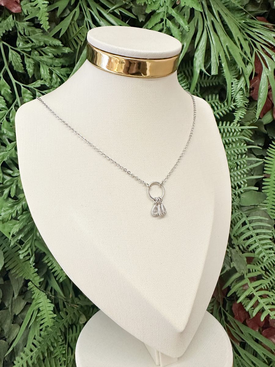 Colar Aro Central Com Gotas De Zircônia Penduradas Ródio Branco