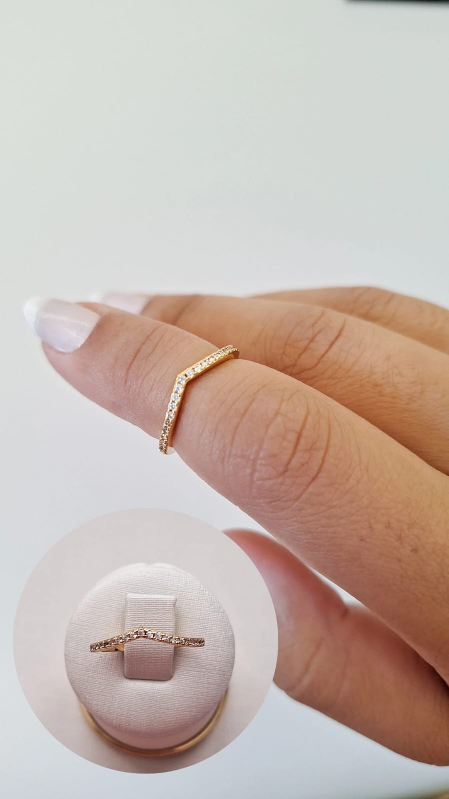 Buque de Pérolas e Zircônias Banho Ouro 18k