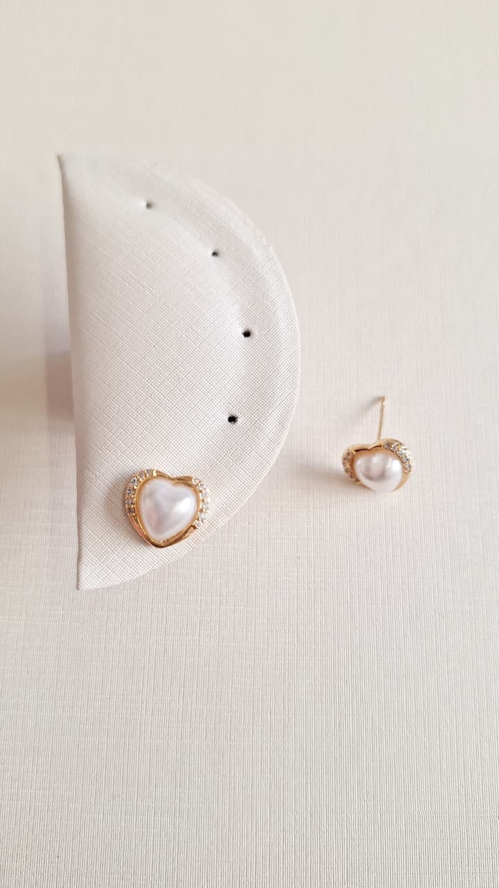 Coração Pérola com Aro Cravejado 2 Ouro 18 k