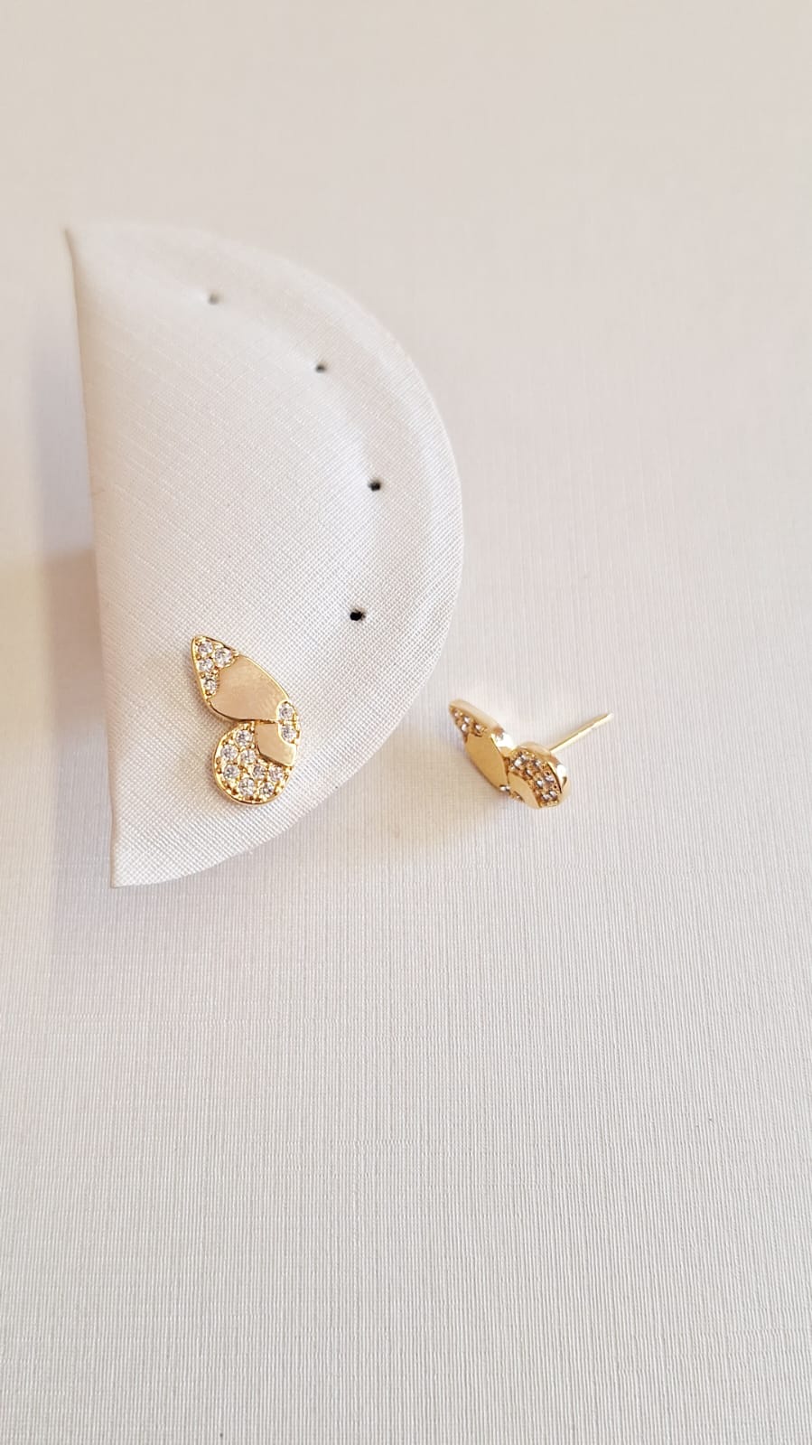 Lado Borboleta Com Ptos de Zirconia Ouro 18 k