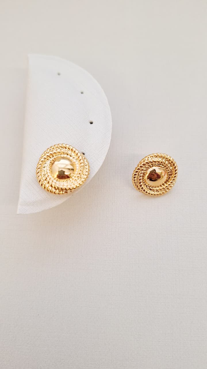Redondo Trabalhado Estilo Guirlanda Maio  Ouro 18 k