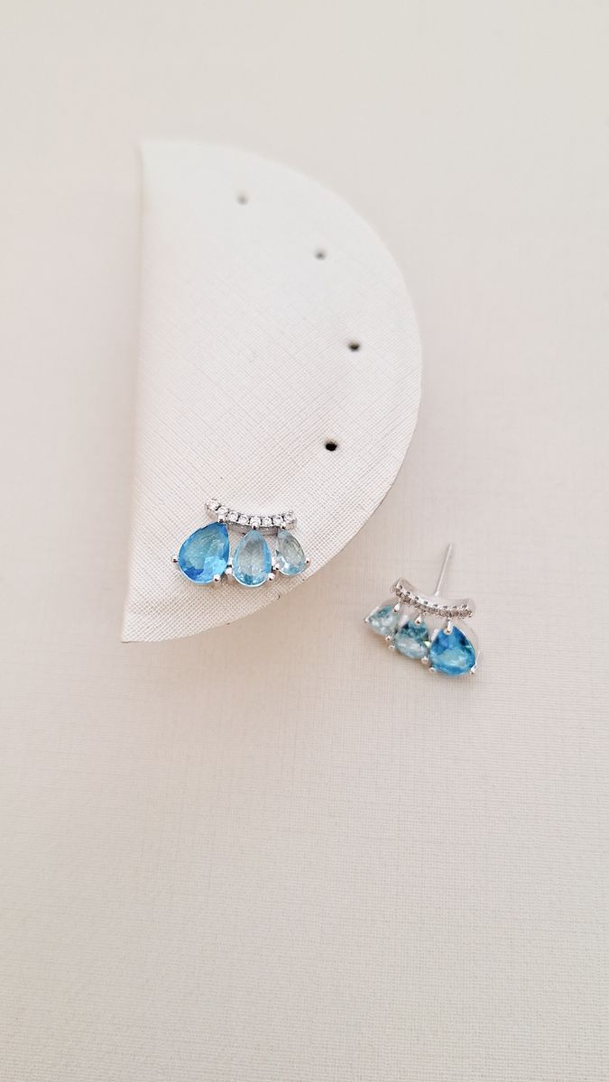 Linha Fina Com 3 Gotas Aqua Pendurada  Ródio Branco