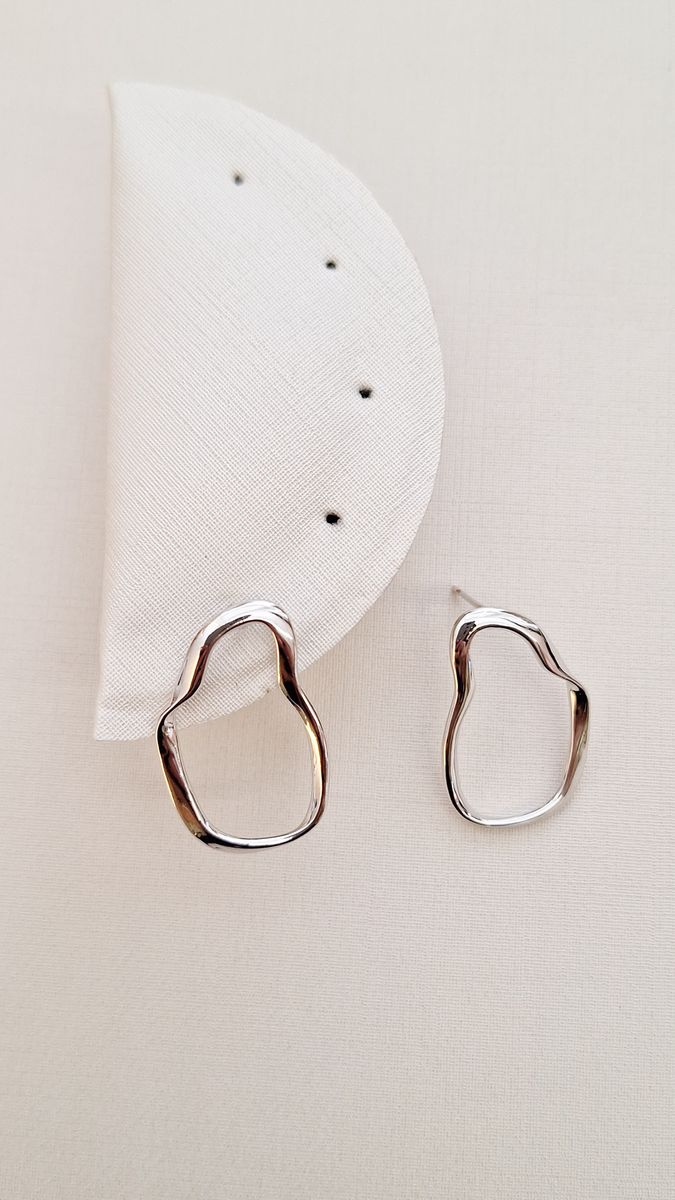 Moldura Organica Fina  Ródio Branco