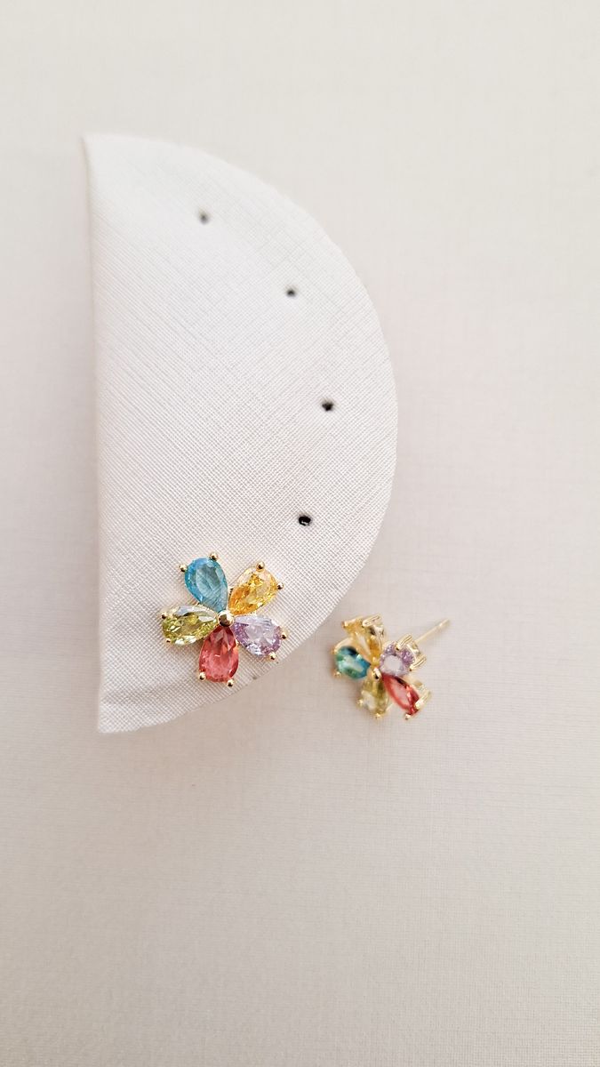 Flor De Cristais Coloridas  Ouro 18 k