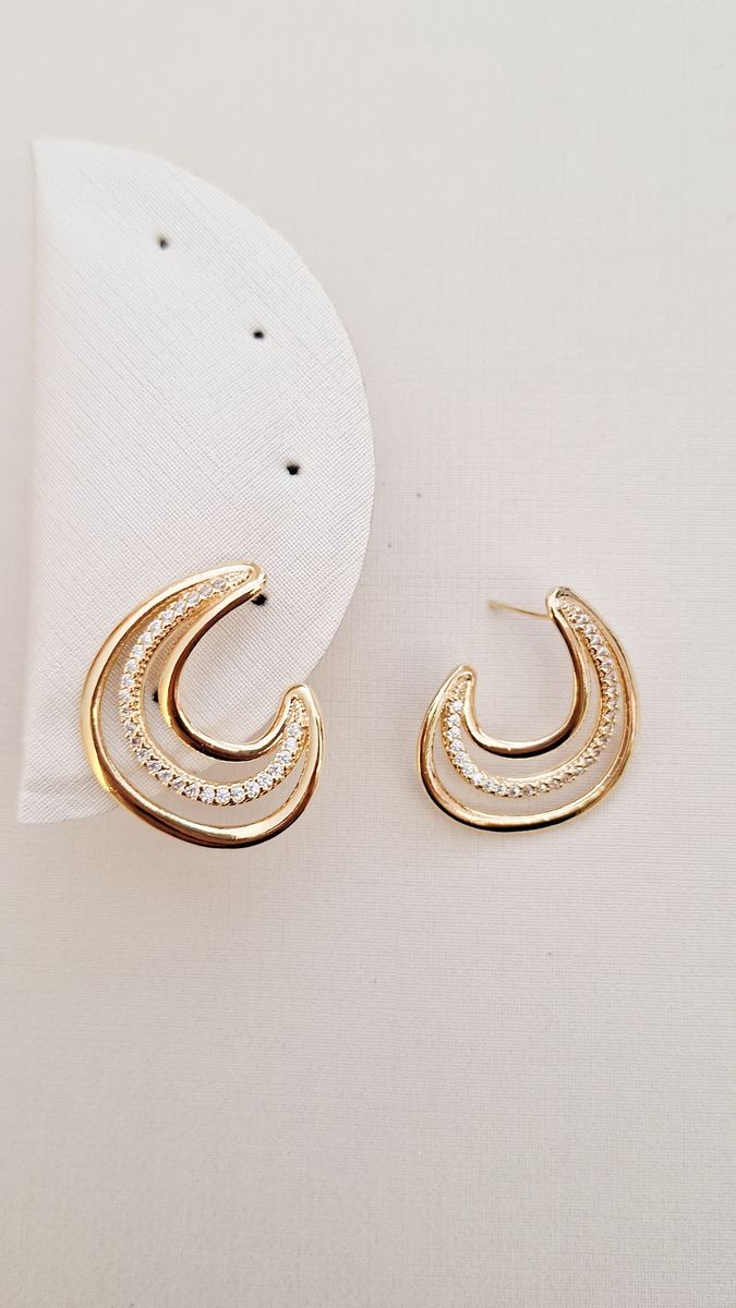 3 Linhas Curvas Com 1 Cravejada  Ouro 18 k