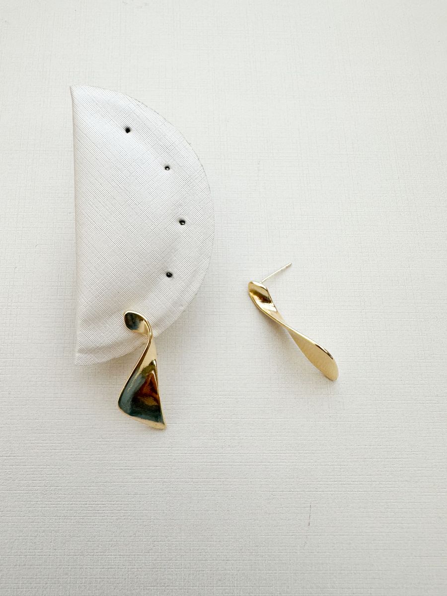 Curvado Organico  Ouro 18 k