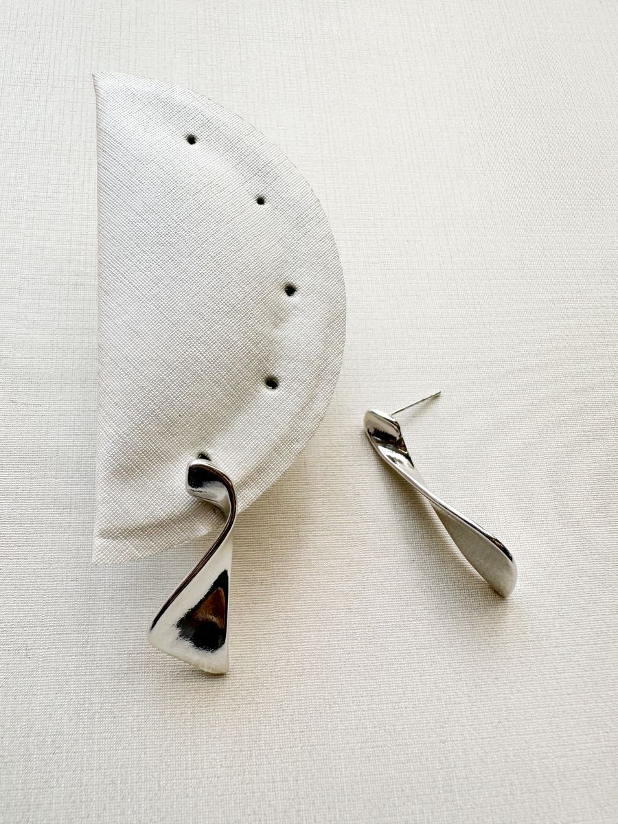 Curvado Organico  Ródio Branco