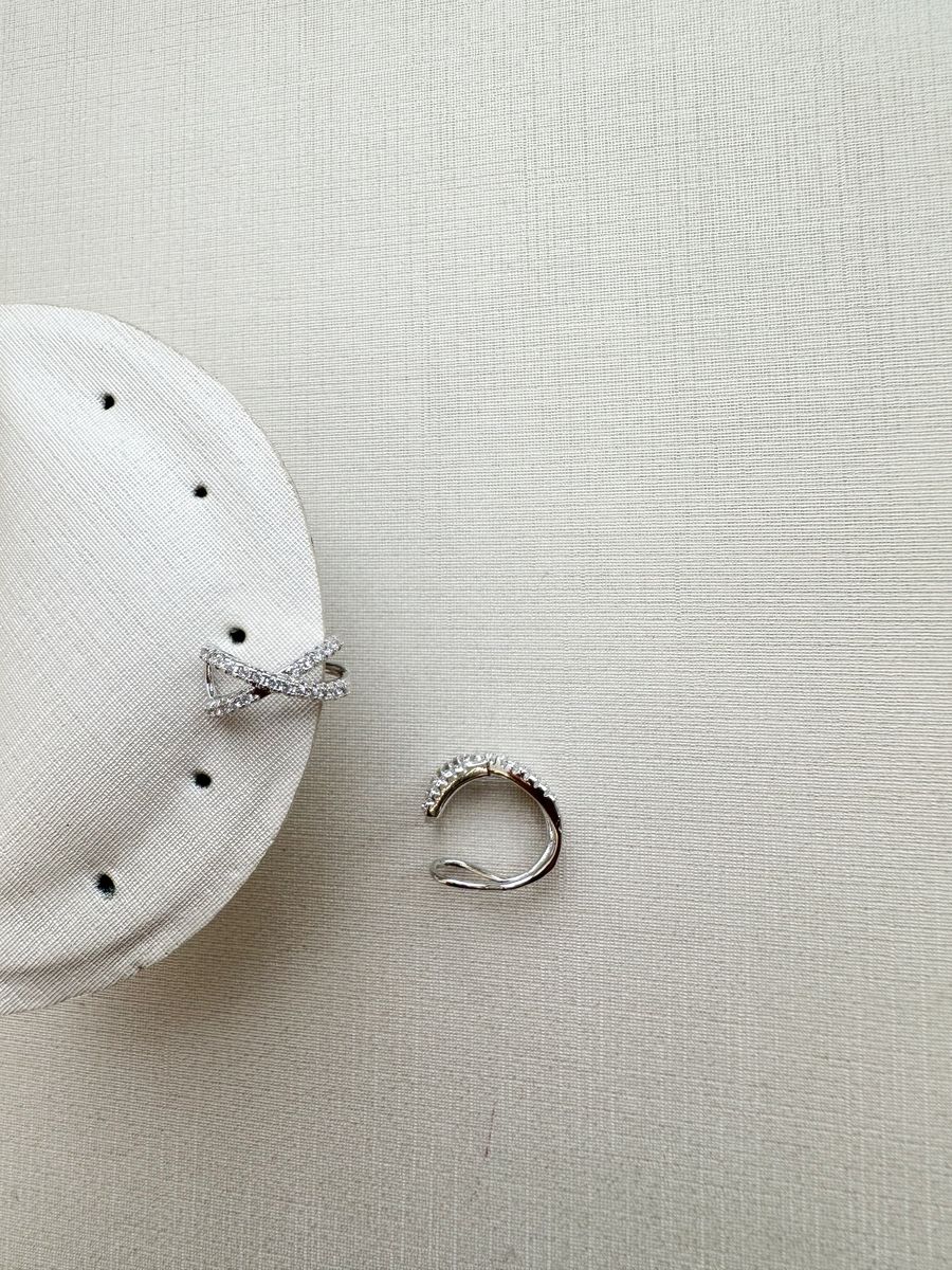 Piercing X Zirconias Cristais Banho Ródio Branco