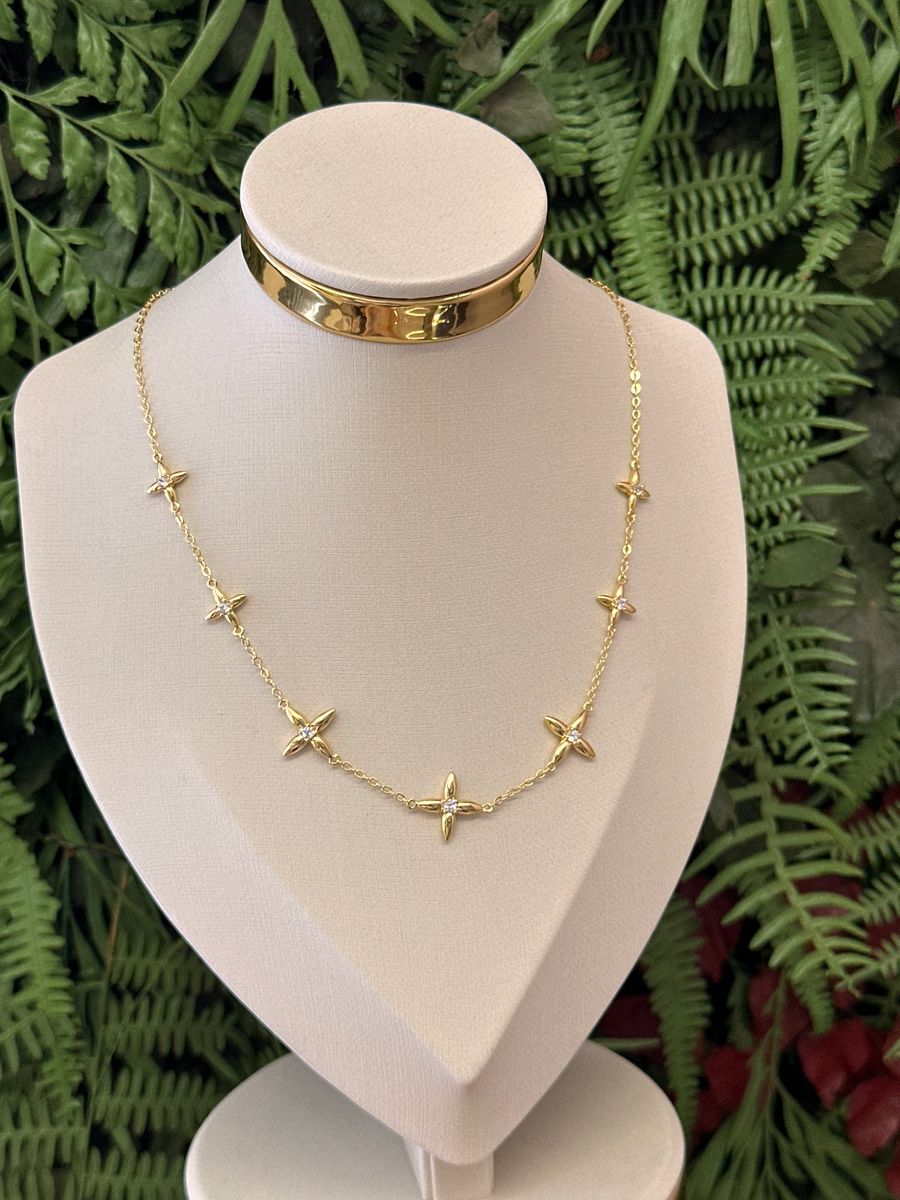 Colar Inspiracao Flor Louis Vuitton Ouro 18 k